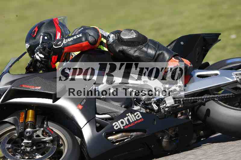 /43 08.08.2025 Discover the Bike ADR/Race 3 rot/178